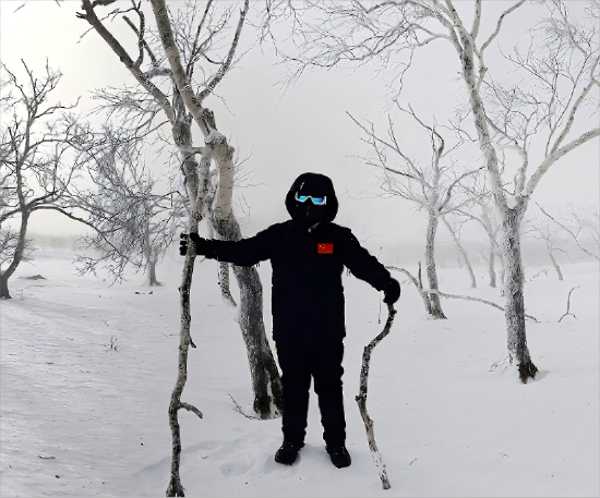 （莫言在大秃顶子山）